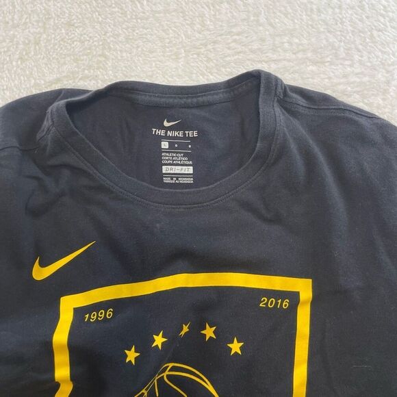 NIKE KOBE BRYANT 8 24 2016 Retirement LAKERS Banner DRI FIT T Shirt L MAMBA - Picture 15 of 16